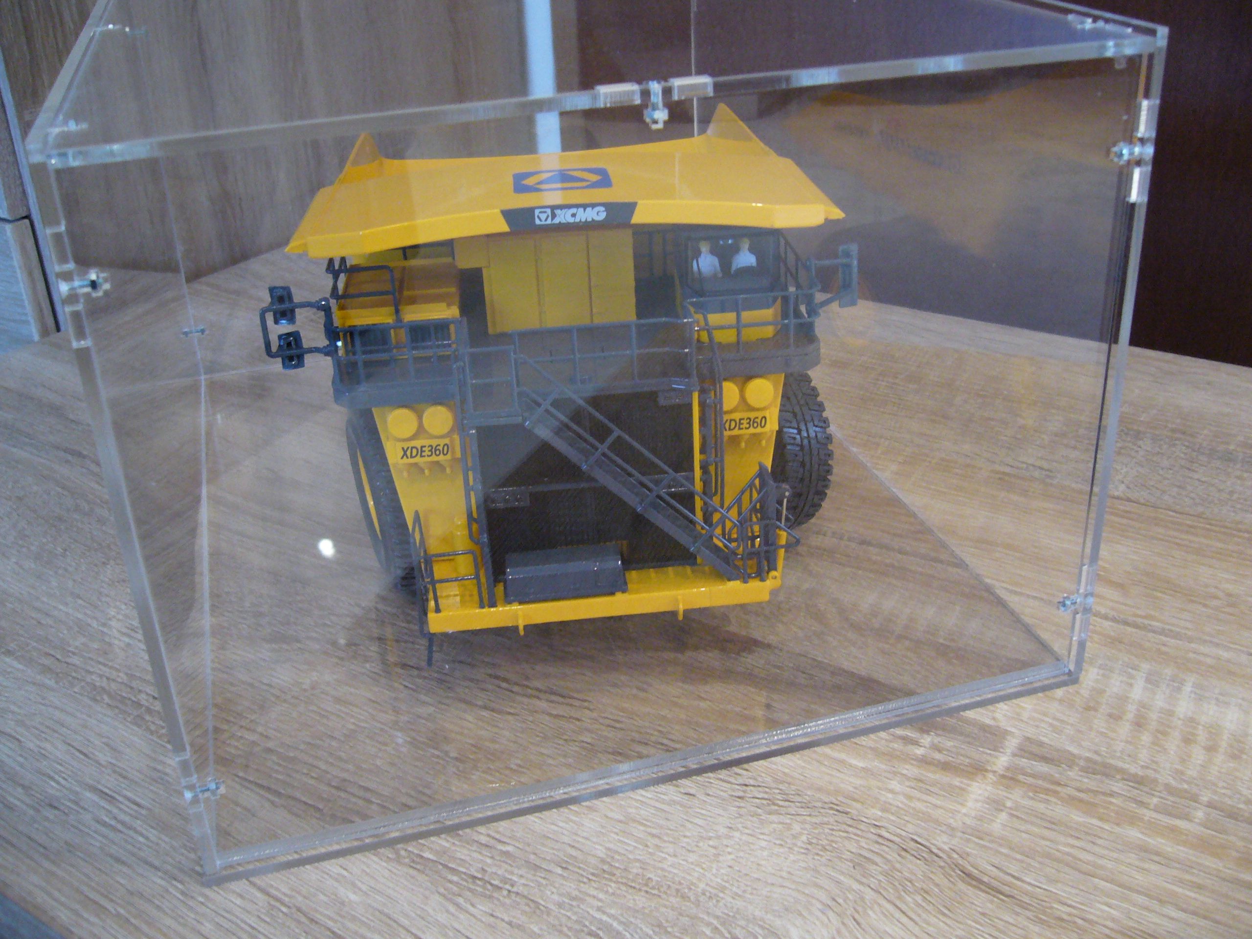 Baumaschinenmodell XCMG XDE360 Muldenkipper